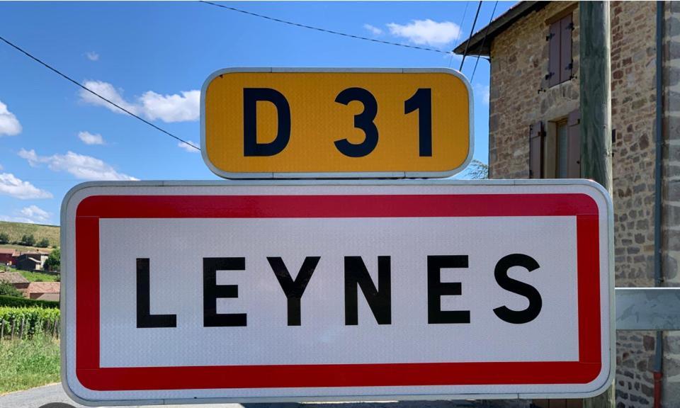 Hotel Au Petit Bonheur Chez Bambina Leynes Zewnętrze zdjęcie