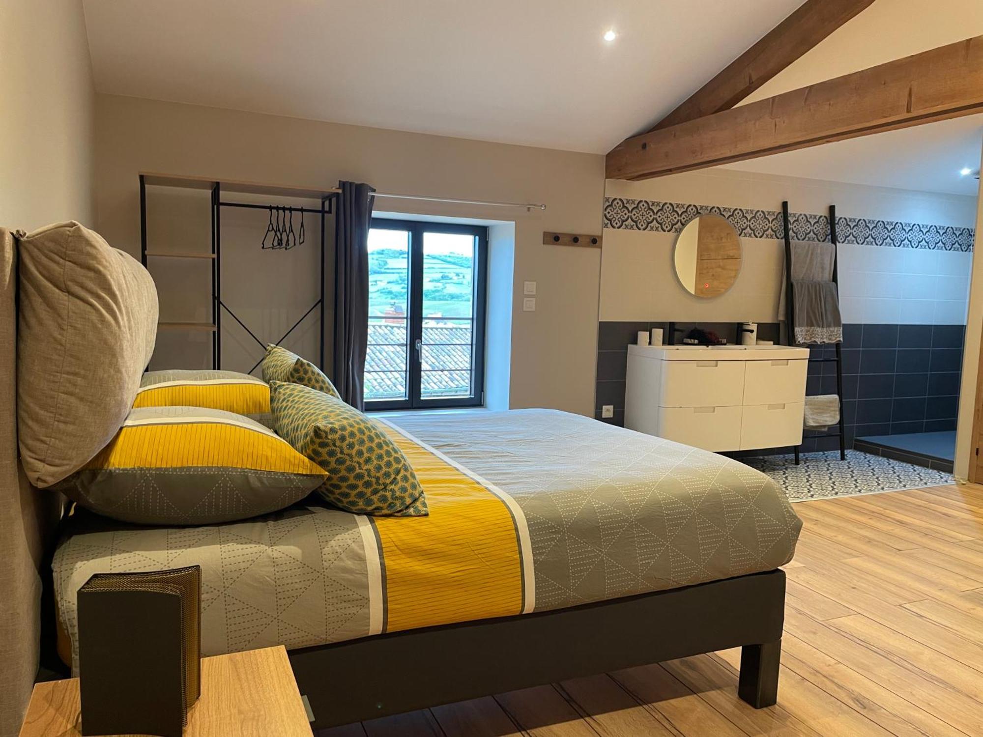 Hotel Au Petit Bonheur Chez Bambina Leynes Zewnętrze zdjęcie