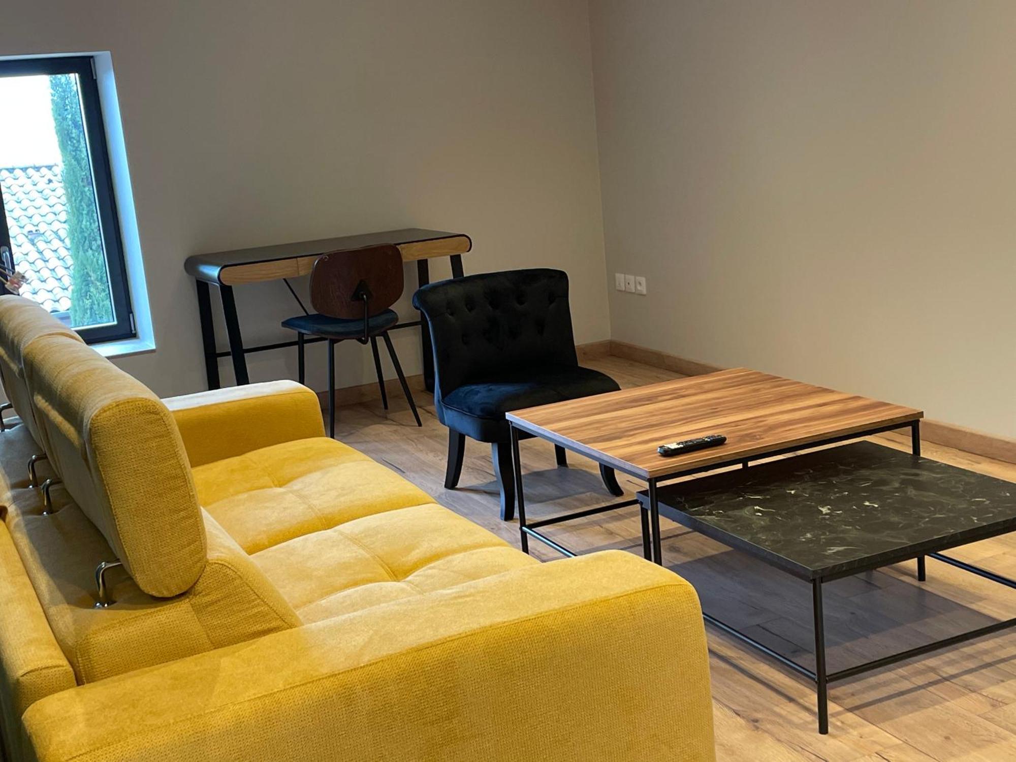 Hotel Au Petit Bonheur Chez Bambina Leynes Zewnętrze zdjęcie