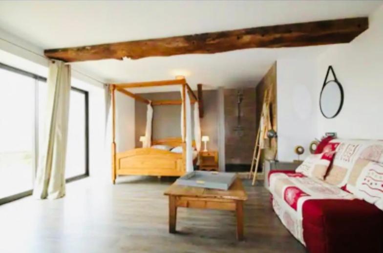 Hotel Au Petit Bonheur Chez Bambina Leynes Zewnętrze zdjęcie